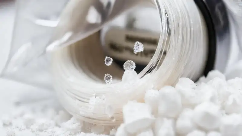 Nylon requiere ambiente seco y cuidado