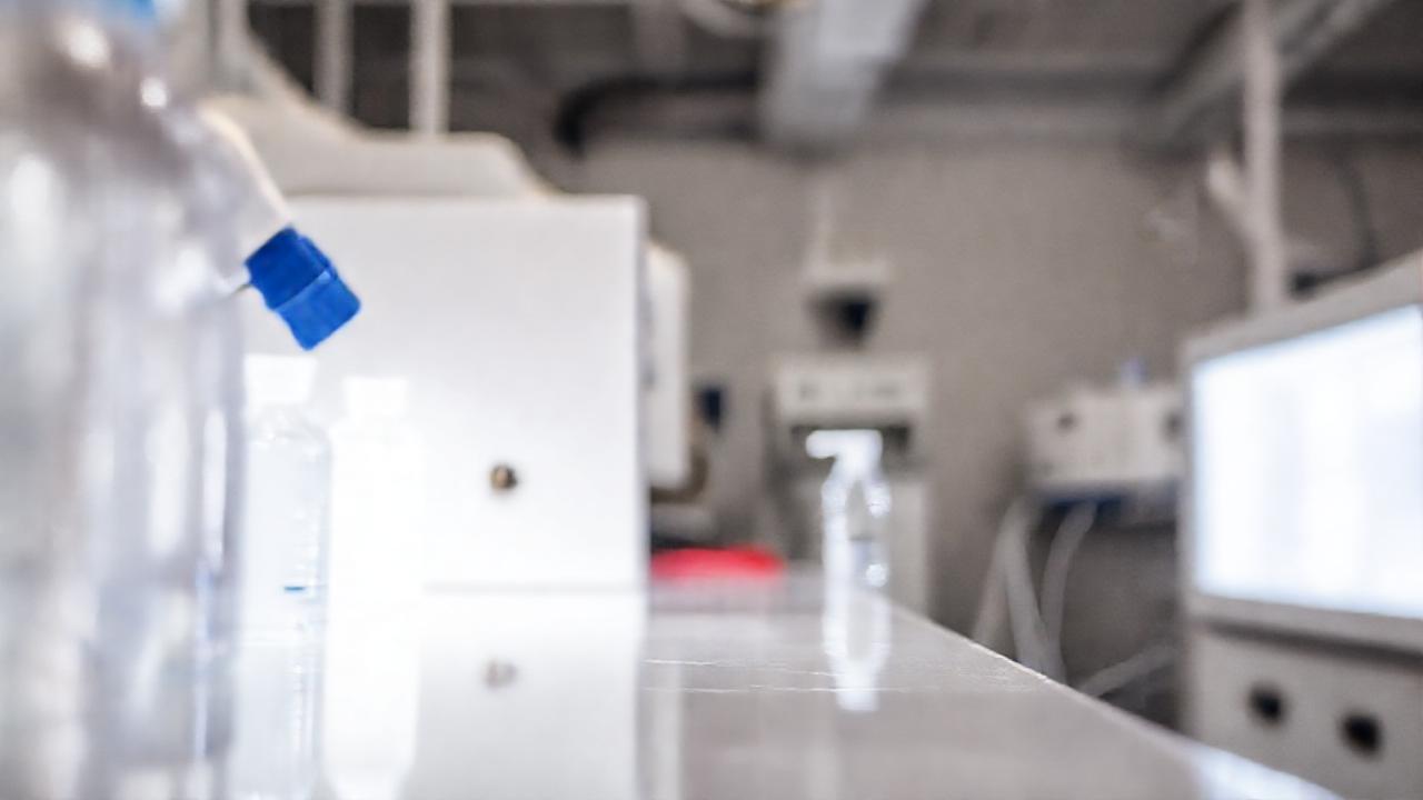 El laboratorio presenta ciencia y limpieza